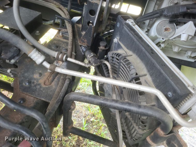 image for item DR4815 2014 Isuzu  NRR box truck