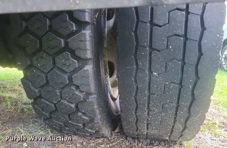 image for item DR4815 2014 Isuzu  NRR box truck