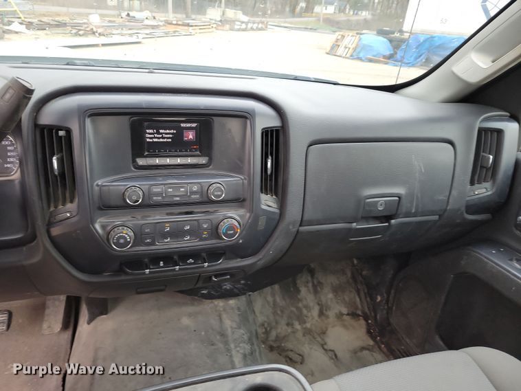 image for item DR7893 2015 GMC Sierra 1500 Double Cab pickup truck