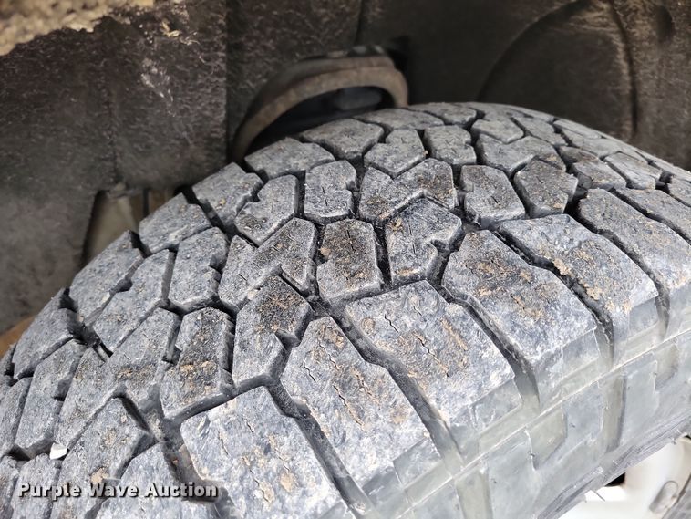 image for item DR7893 2015 GMC Sierra 1500 Double Cab pickup truck