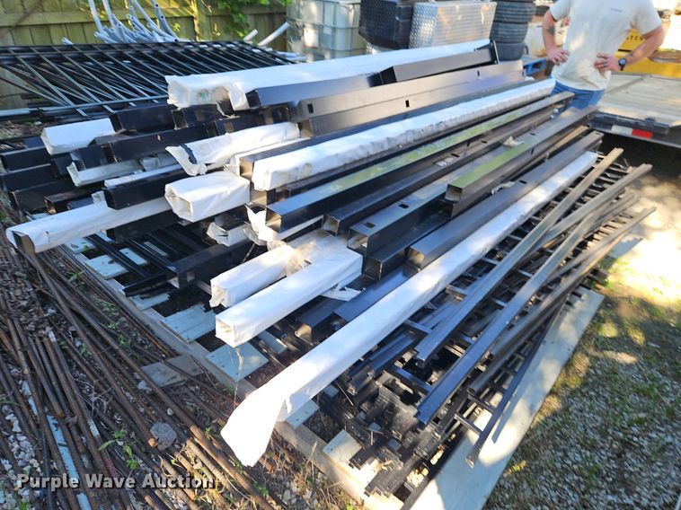 image for item DR8651 Fencing materials 