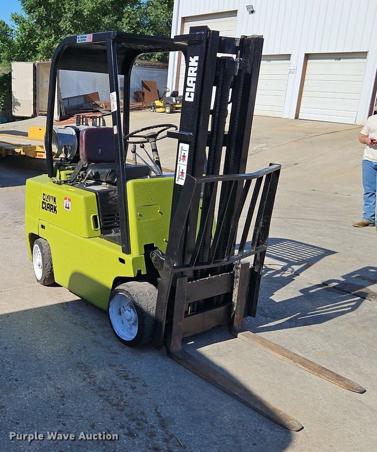 image for item DR8653 Clark C500-45 forklift