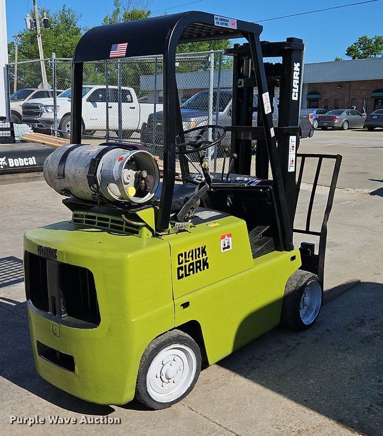 image for item DR8653 Clark C500-45 forklift