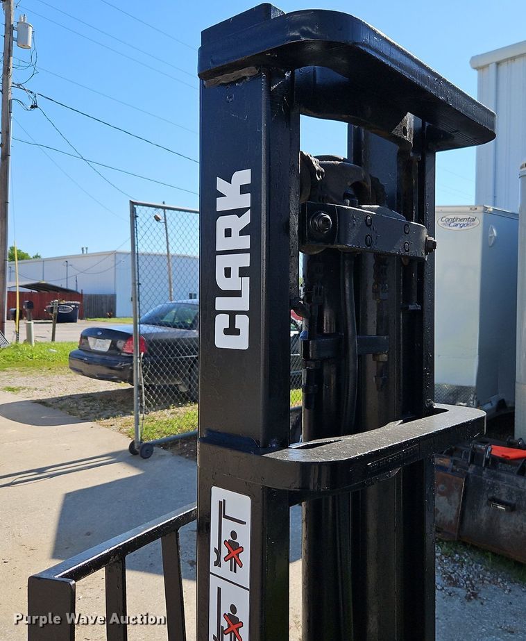 image for item DR8653 Clark C500-45 forklift