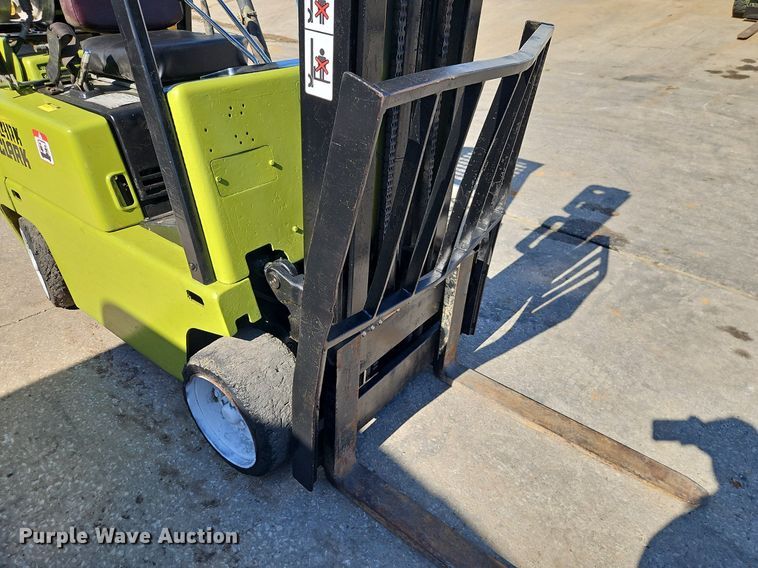 image for item DR8653 Clark C500-45 forklift