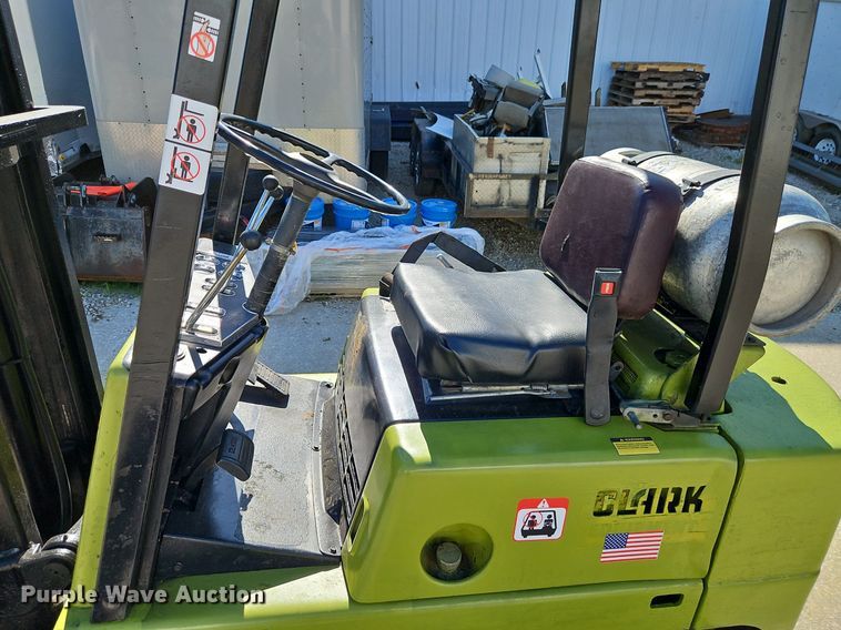 image for item DR8653 Clark C500-45 forklift