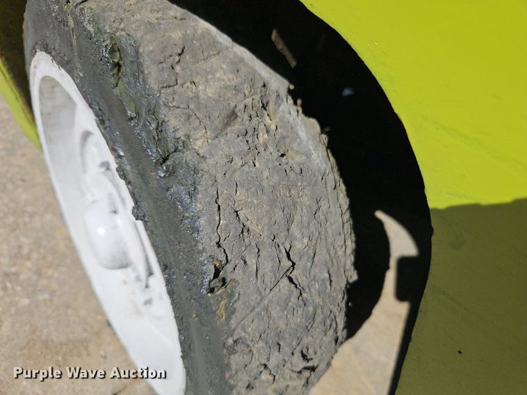 image for item DR8653 Clark C500-45 forklift