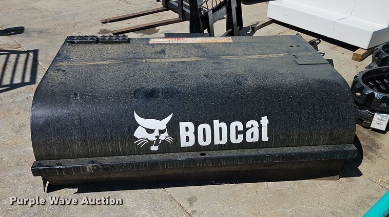 image for item DR8658 2019 Bobcat 72
