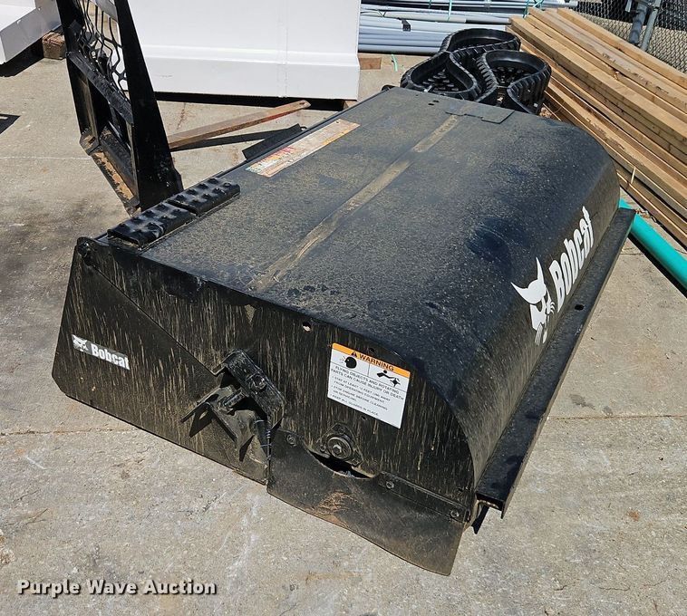 image for item DR8658 2019 Bobcat 72