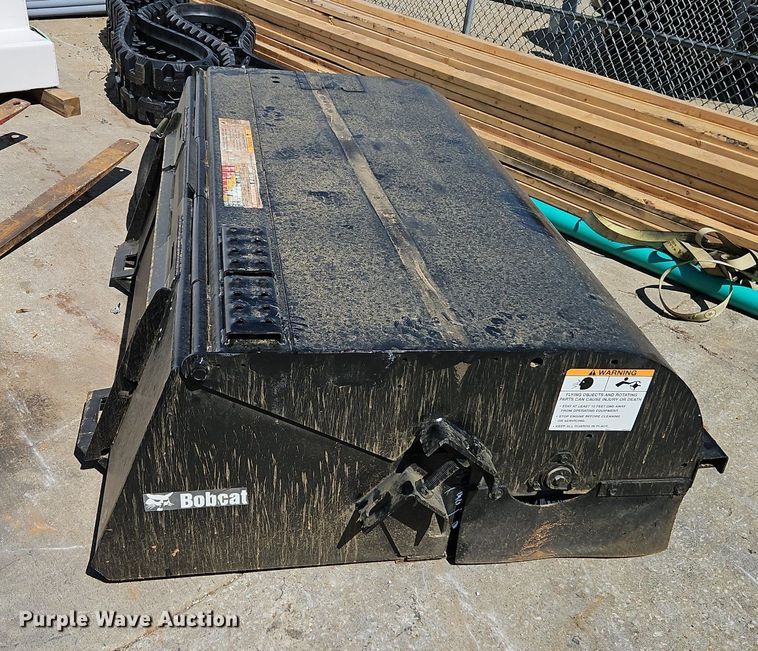 image for item DR8658 2019 Bobcat 72