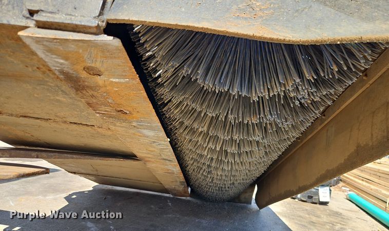 image for item DR8658 2019 Bobcat 72