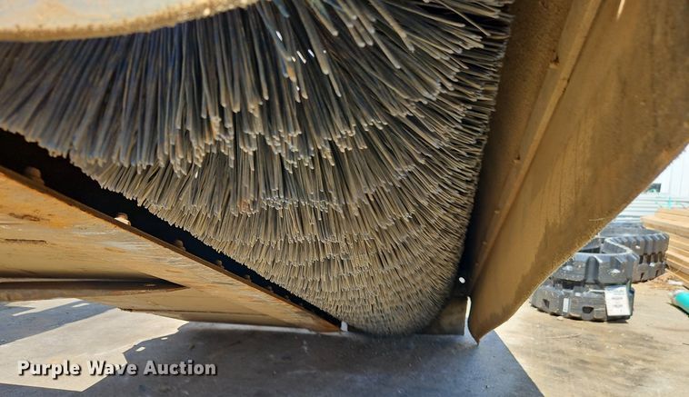 image for item DR8658 2019 Bobcat 72