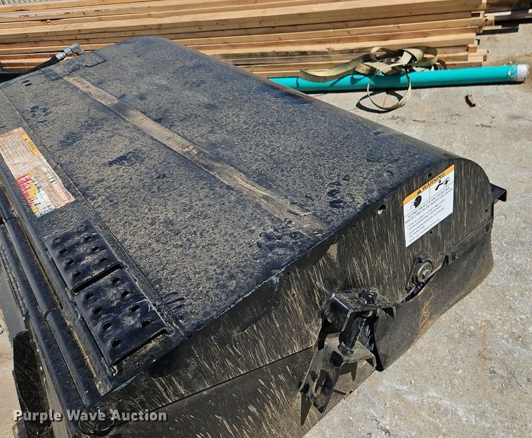 image for item DR8658 2019 Bobcat 72