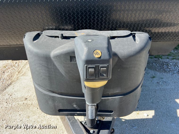 image for item DS2941 2017 Heartland 30LX Prowler camper