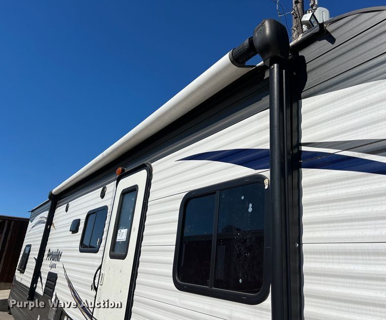 image for item DS2941 2017 Heartland 30LX Prowler camper