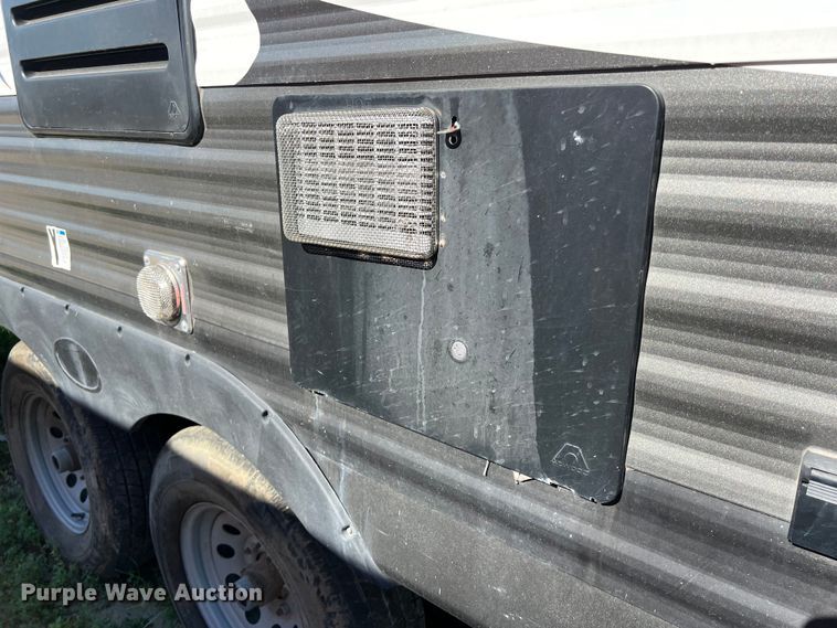 image for item DS2941 2017 Heartland 30LX Prowler camper