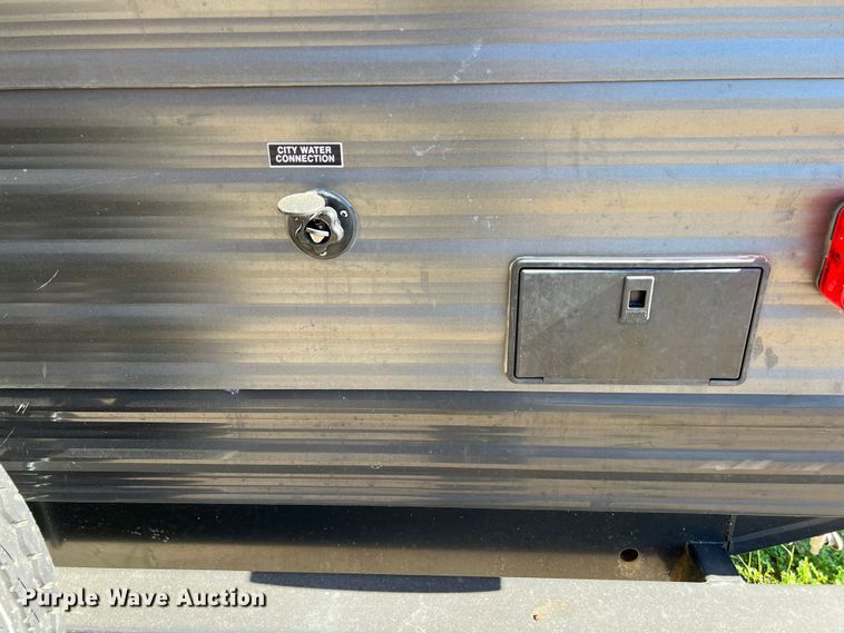 image for item DS2941 2017 Heartland 30LX Prowler camper