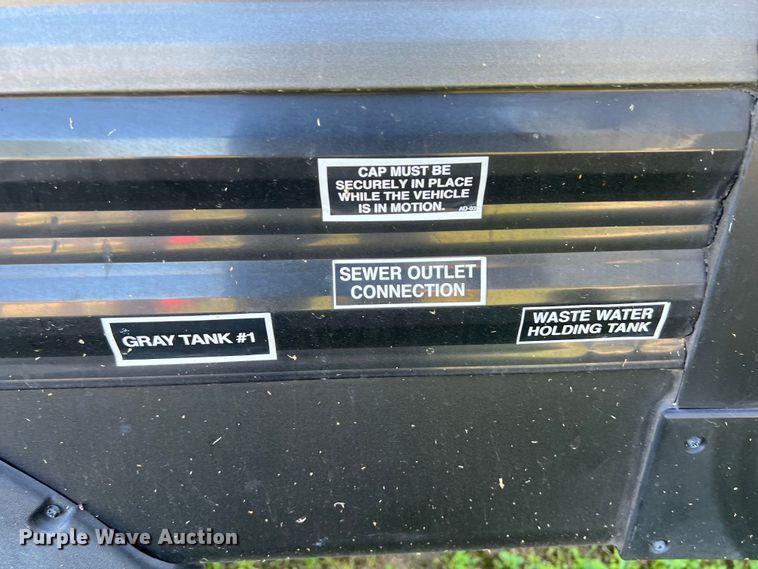 image for item DS2941 2017 Heartland 30LX Prowler camper