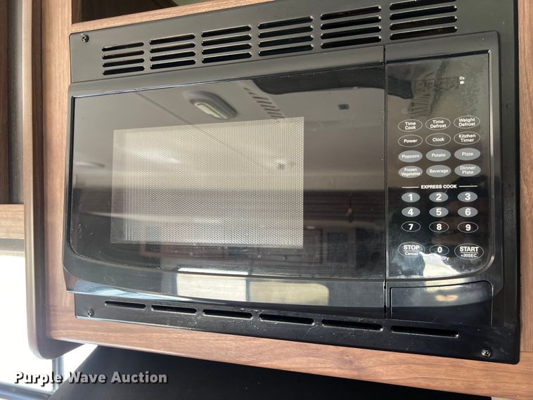 image for item DS2941 2017 Heartland 30LX Prowler camper