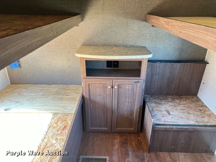 image for item DS2941 2017 Heartland 30LX Prowler camper