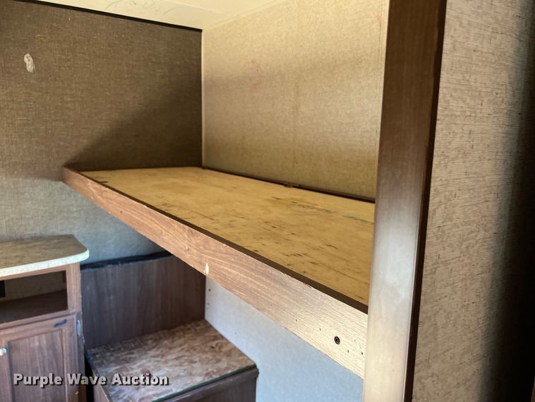 image for item DS2941 2017 Heartland 30LX Prowler camper