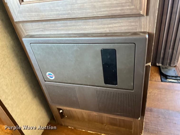 image for item DS2941 2017 Heartland 30LX Prowler camper