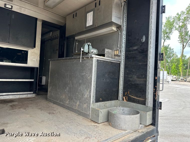 image for item DS4166 2012 International  Terrastar box truck