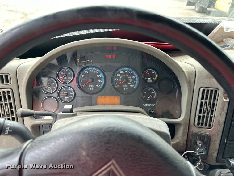 image for item DS4166 2012 International  Terrastar box truck