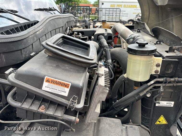 image for item DS4166 2012 International  Terrastar box truck