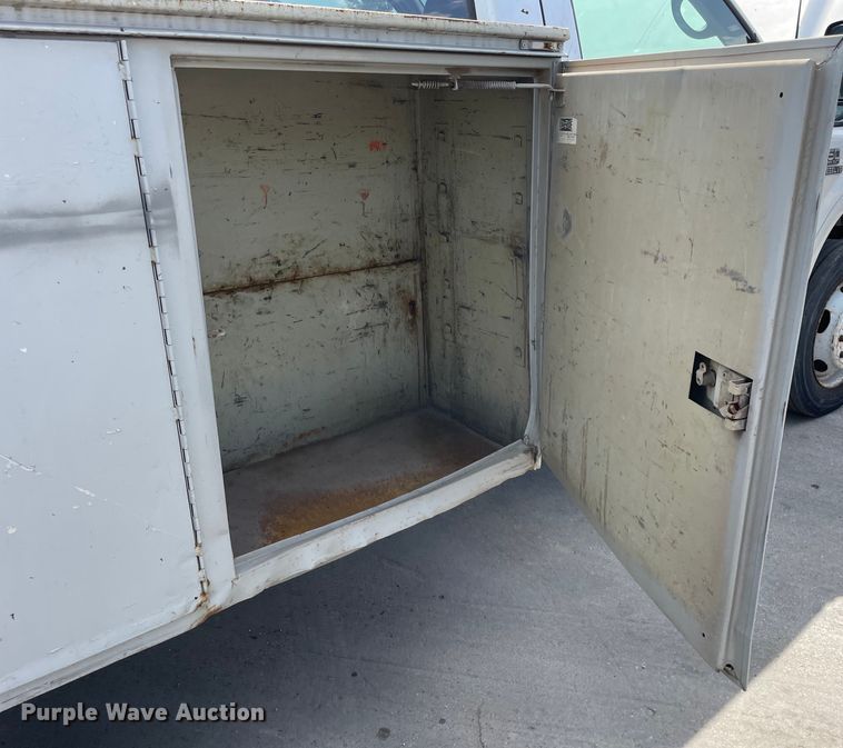 image for item DS5516 1999 Ford  F450 SuperDuty XL utility / service truck