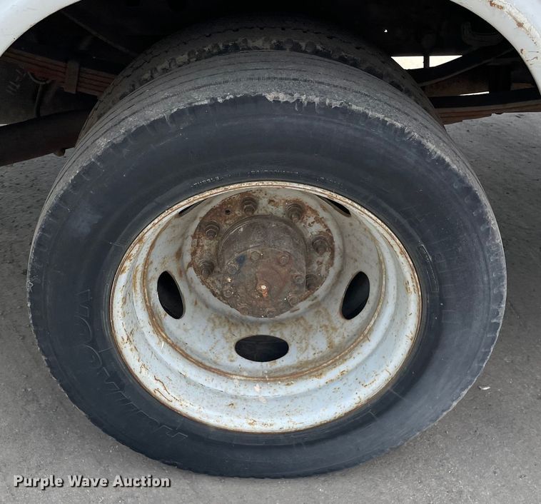 image for item DS5516 1999 Ford  F450 SuperDuty XL utility / service truck