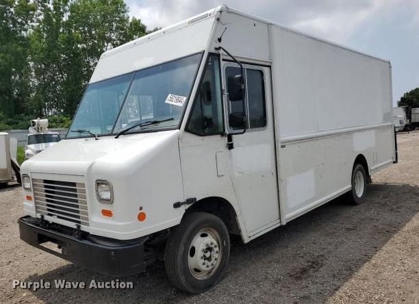 image for item DS5561 2021 Ford  F59 delivery truck