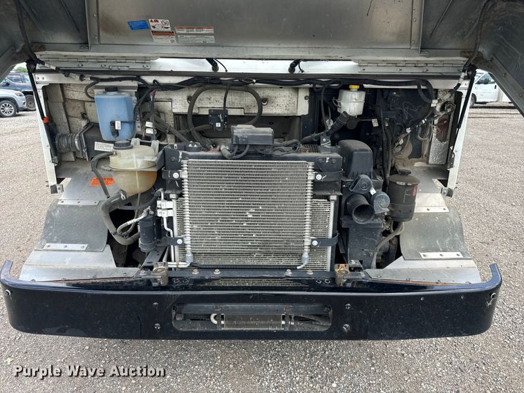 image for item DS5561 2021 Ford  F59 delivery truck