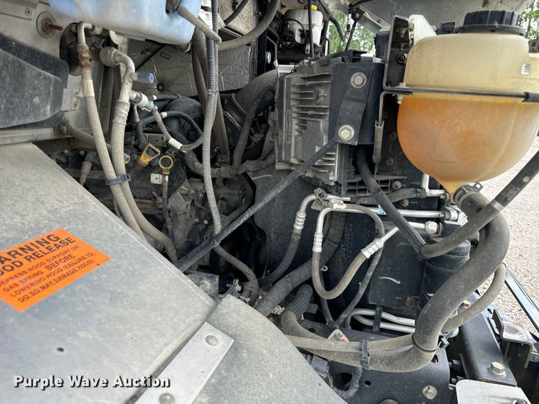 image for item DS5561 2021 Ford  F59 delivery truck