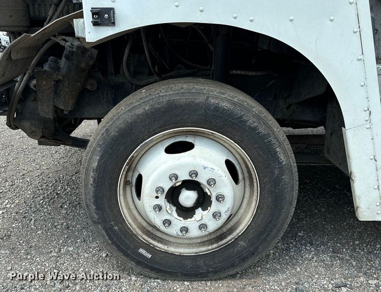 image for item DS5561 2021 Ford  F59 delivery truck