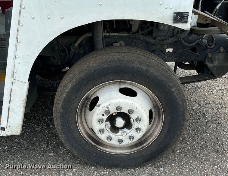 image for item DS5561 2021 Ford  F59 delivery truck