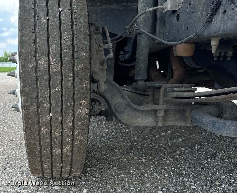 image for item DS5561 2021 Ford  F59 delivery truck