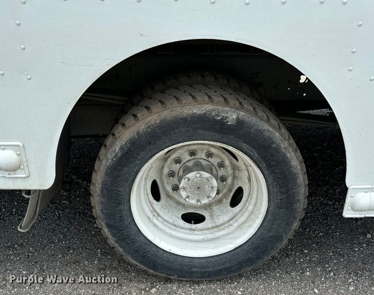 image for item DS5561 2021 Ford  F59 delivery truck