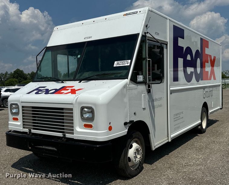 image for item DS5562 2021 Ford  F59 delivery truck