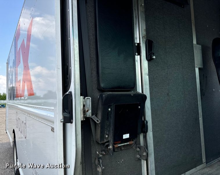 image for item DS5562 2021 Ford  F59 delivery truck