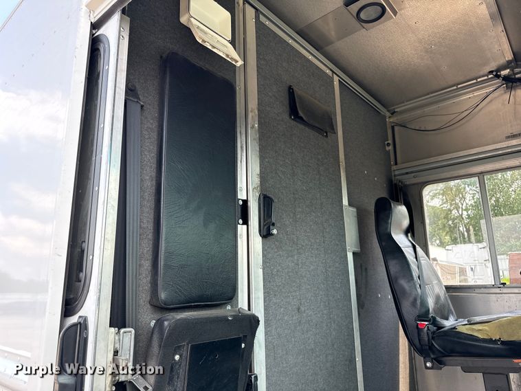 image for item DS5562 2021 Ford  F59 delivery truck