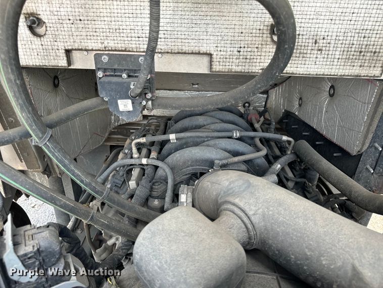 image for item DS5562 2021 Ford  F59 delivery truck