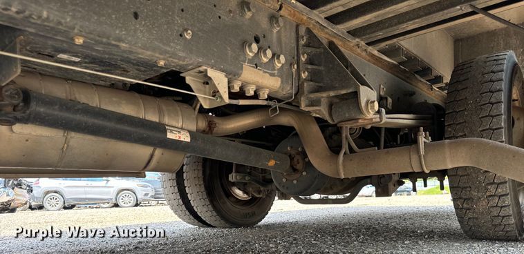 image for item DS5562 2021 Ford  F59 delivery truck