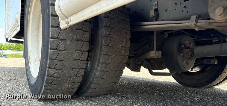 image for item DS5562 2021 Ford  F59 delivery truck