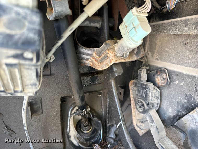 image for item DS5563 2022 Ford  E450 delivery truck