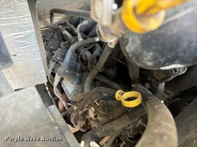 image for item DS5563 2022 Ford  E450 delivery truck