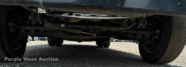 image for item DS5563 2022 Ford  E450 delivery truck