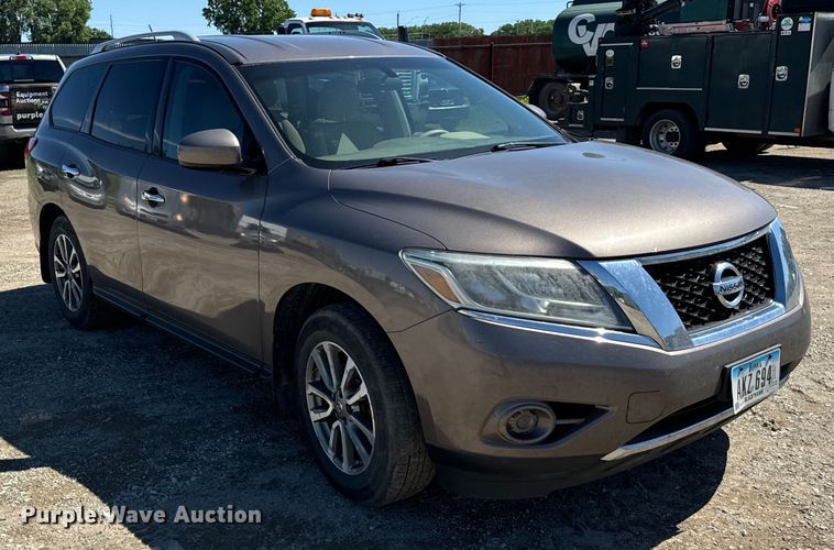 image for item DV5756 2013 Nissan  Pathfinder  SUV