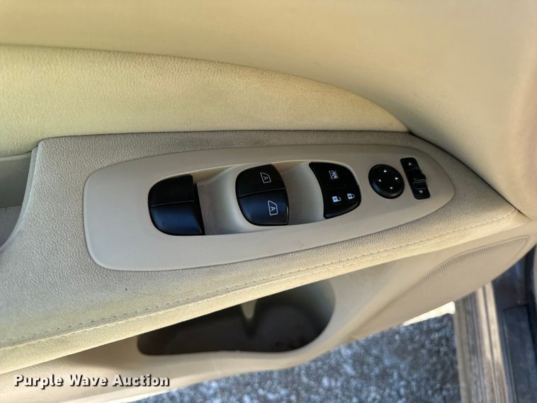 image for item DV5756 2013 Nissan  Pathfinder  SUV