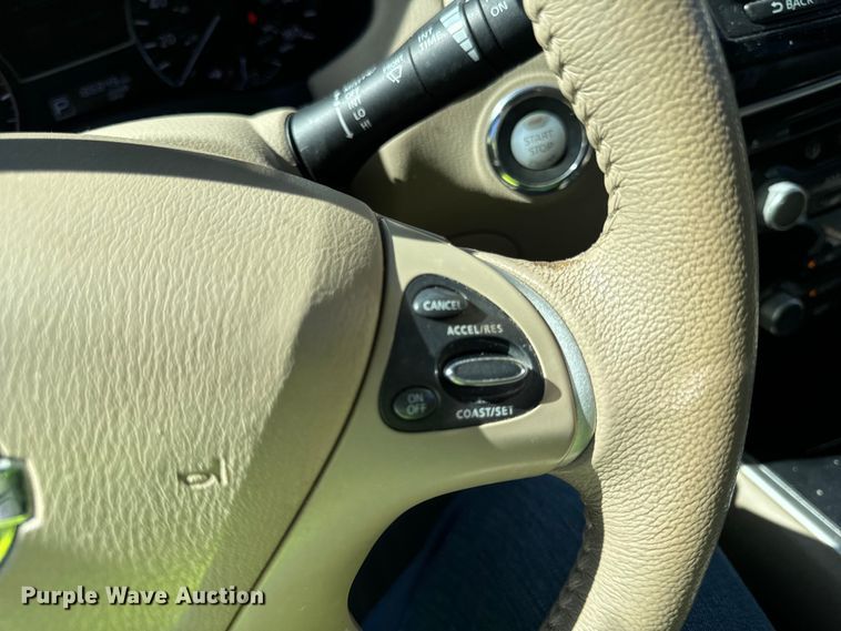 image for item DV5756 2013 Nissan  Pathfinder  SUV